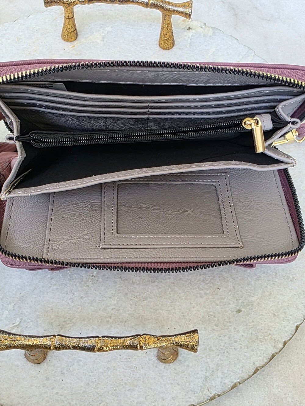 Betsey Johnson Large 3D Bow Zip Around Wallet Wristlet Mauve Plum Saffiano - Picture 11 of 15
